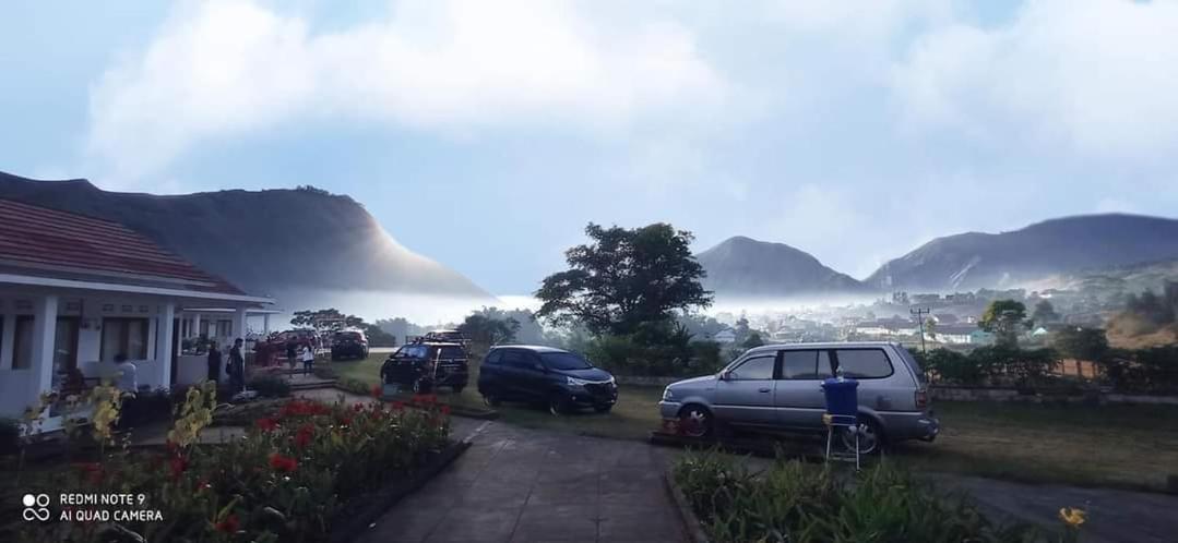 Rinjani Hill Hotel Sembalunlawang Zewnętrze zdjęcie