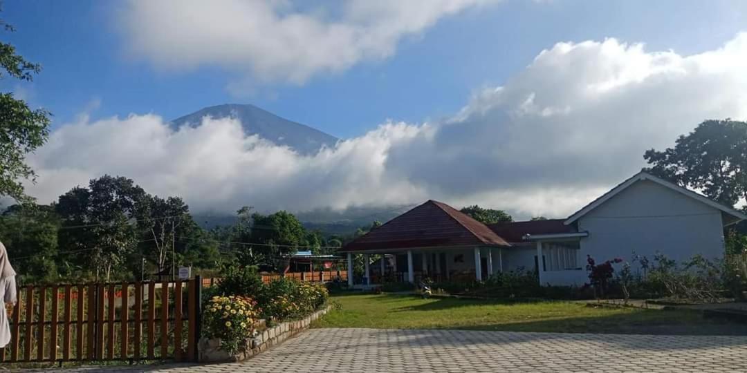 Rinjani Hill Hotel Sembalunlawang Zewnętrze zdjęcie
